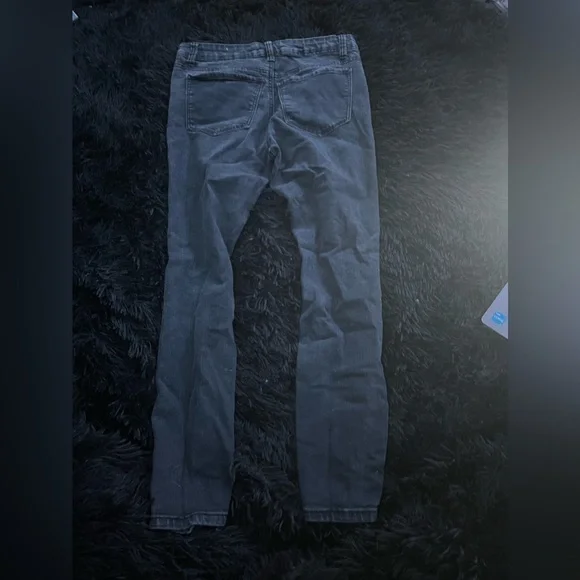 !!! SOLD !!! Rue 21 Black Ripped Mid-Rise Skinny Jeans Size 6 - Picture 7 of 8